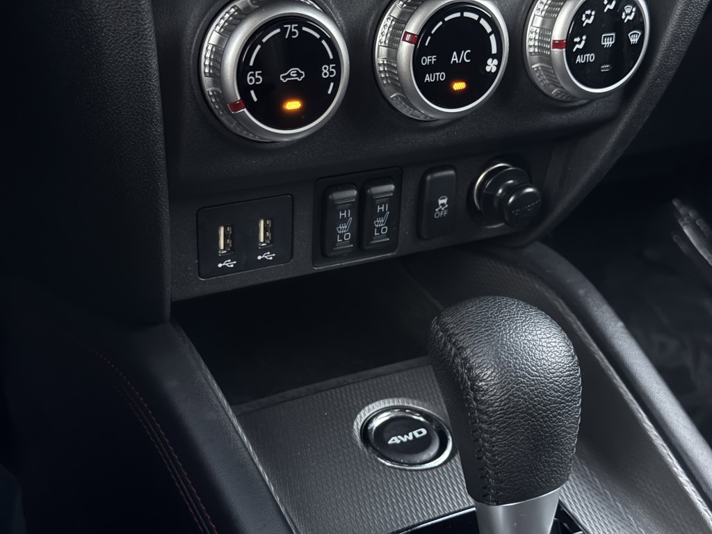 2024 Mitsubishi Outlander Image 22