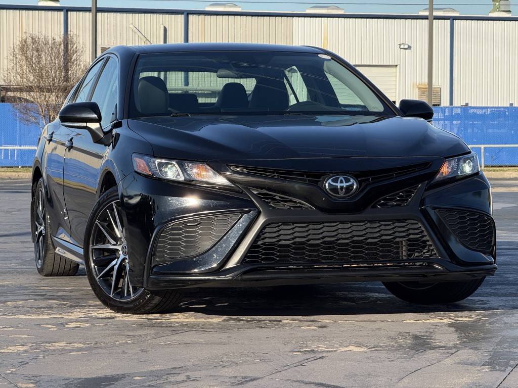 2024 Toyota Camry Image 3