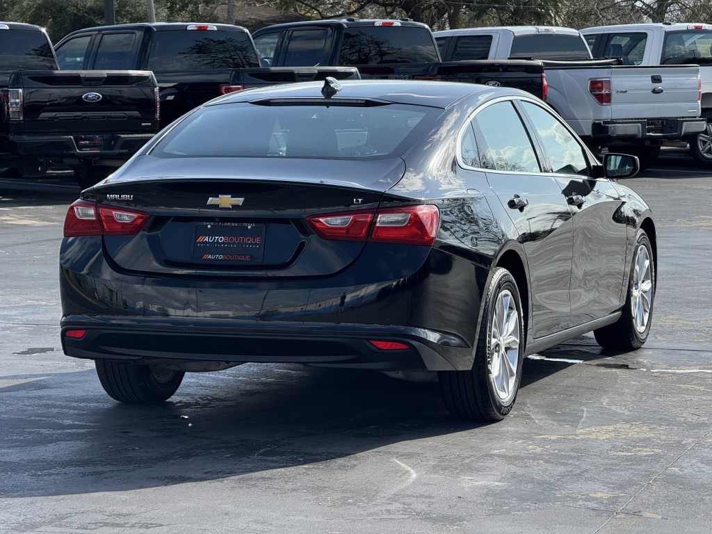 2023 Chevrolet Malibu Image 10