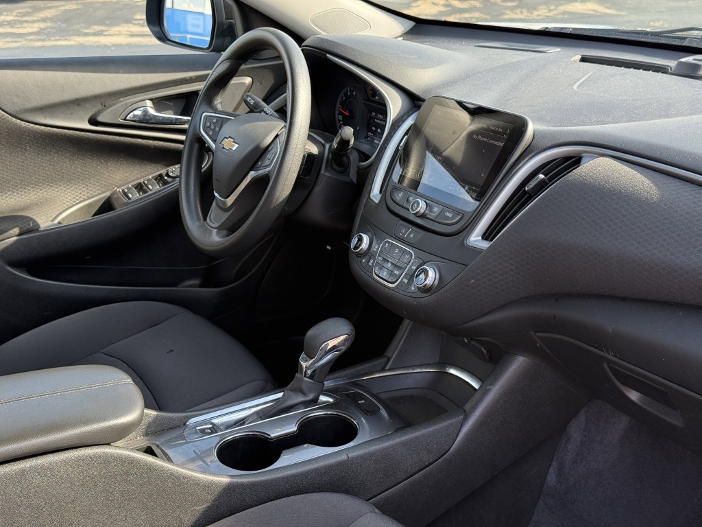 2023 Chevrolet Malibu Image 13