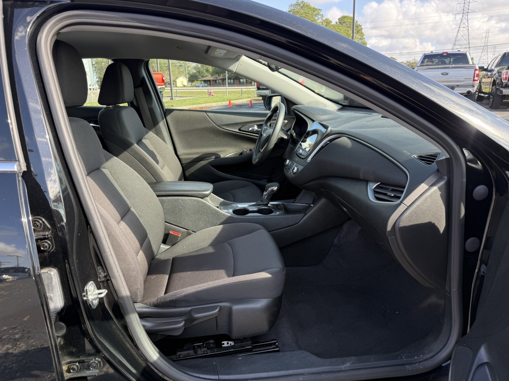 2023 Chevrolet Malibu Image 26