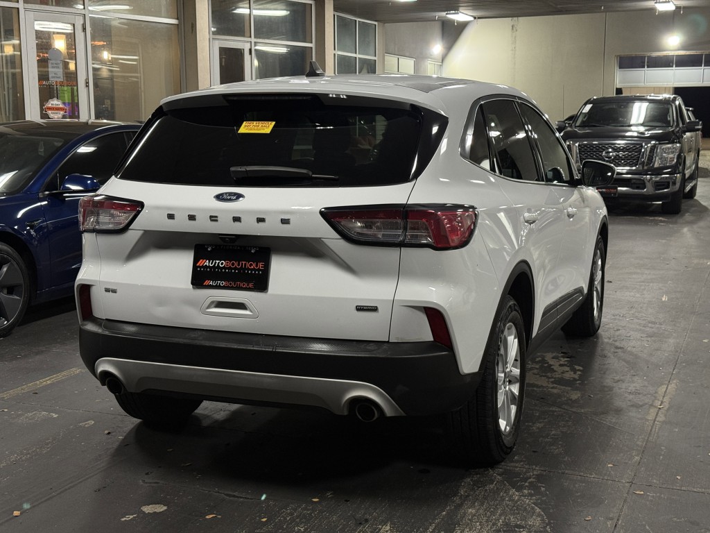 2021 Ford Escape Image 9