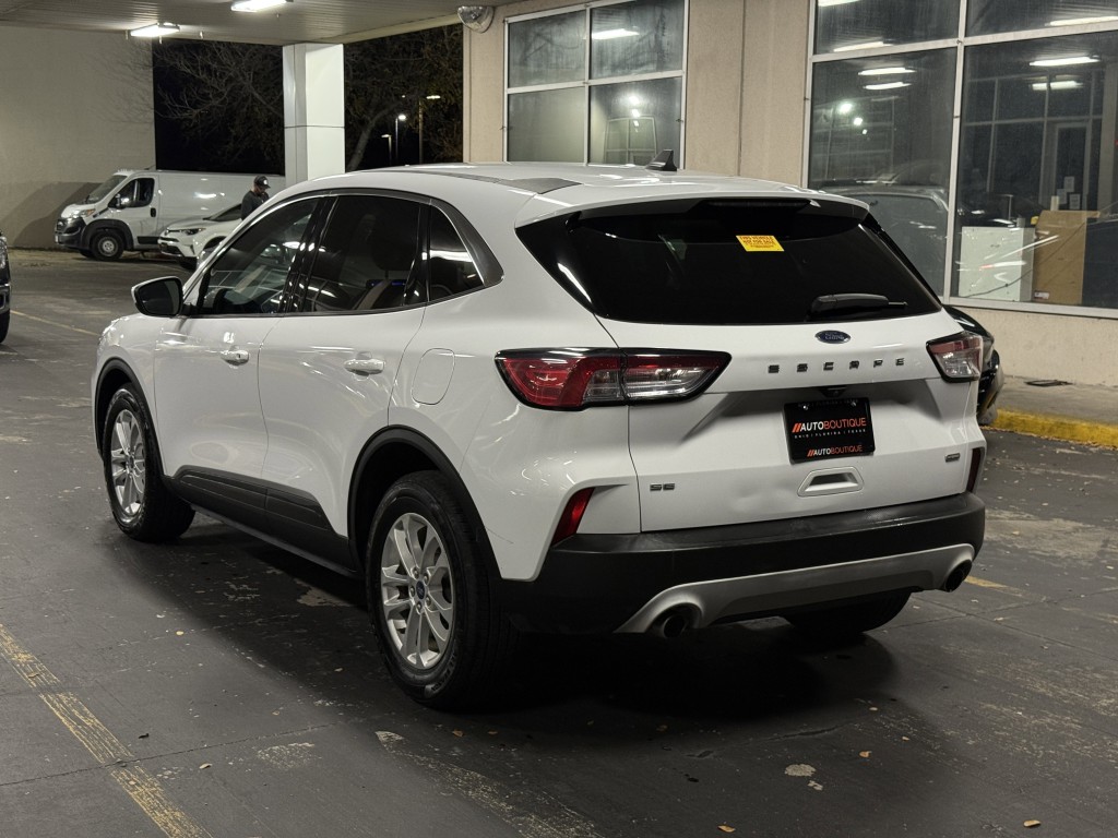 2021 Ford Escape Image 10