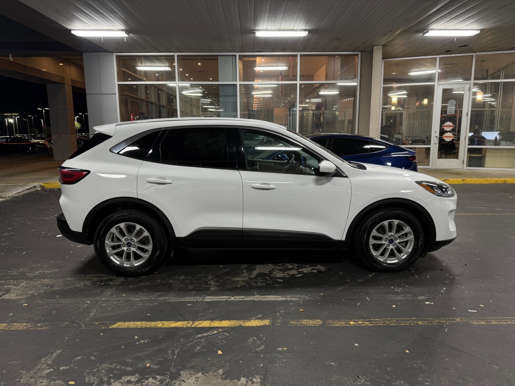 2021 Ford Escape Image 11