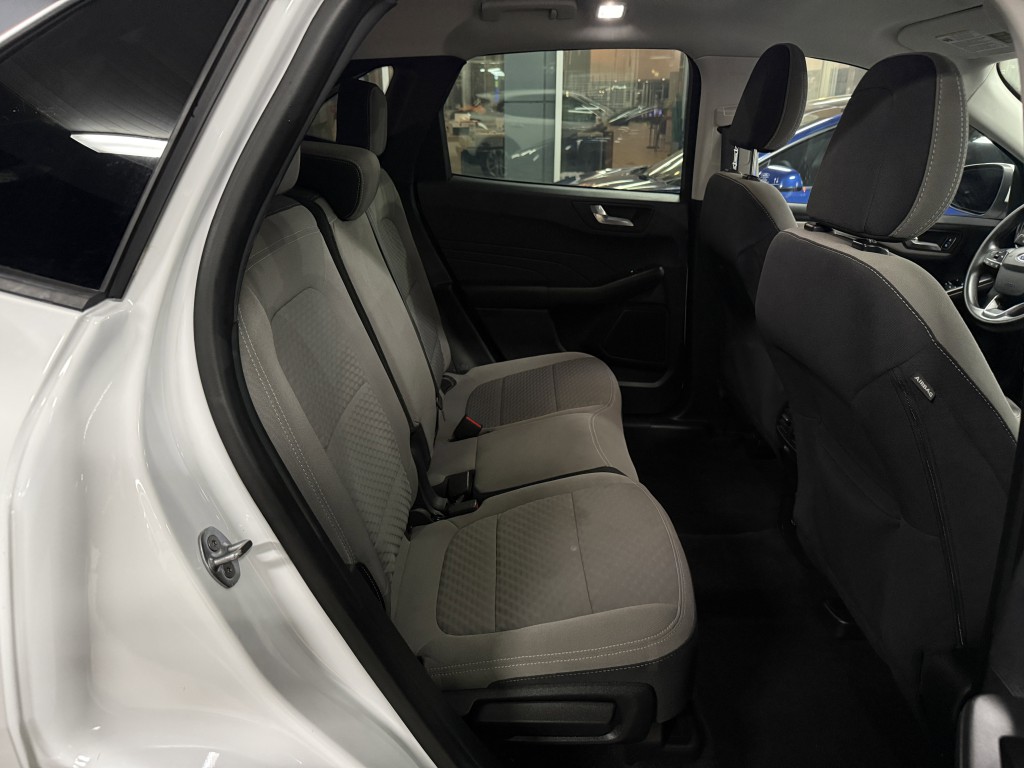 2021 Ford Escape Image 22