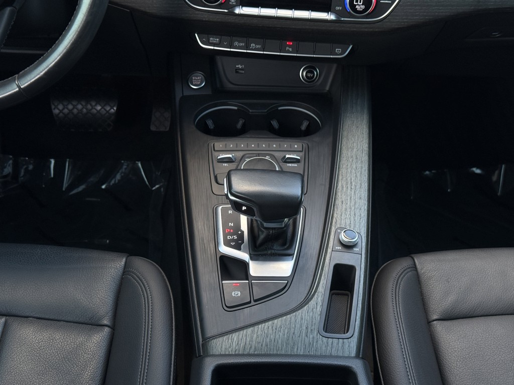 2018 Audi A4 Image 22