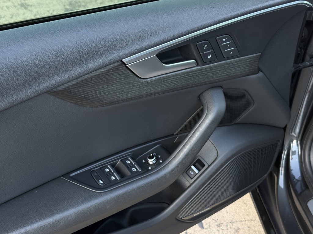 2018 Audi A4 Image 24