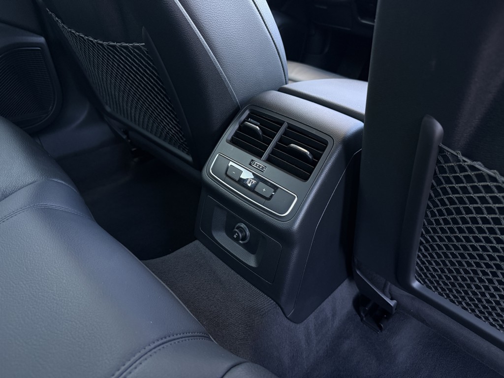 2018 Audi A4 Image 33