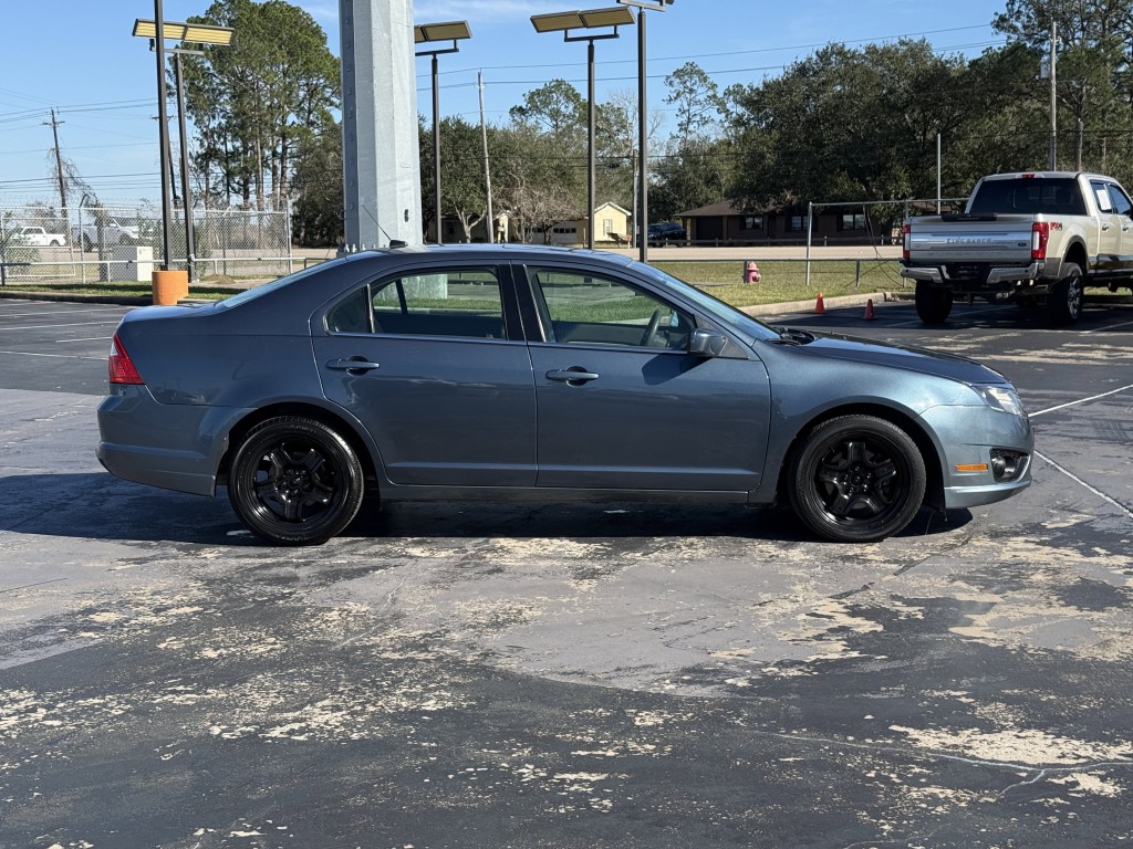 2011 Ford Fusion Image 11