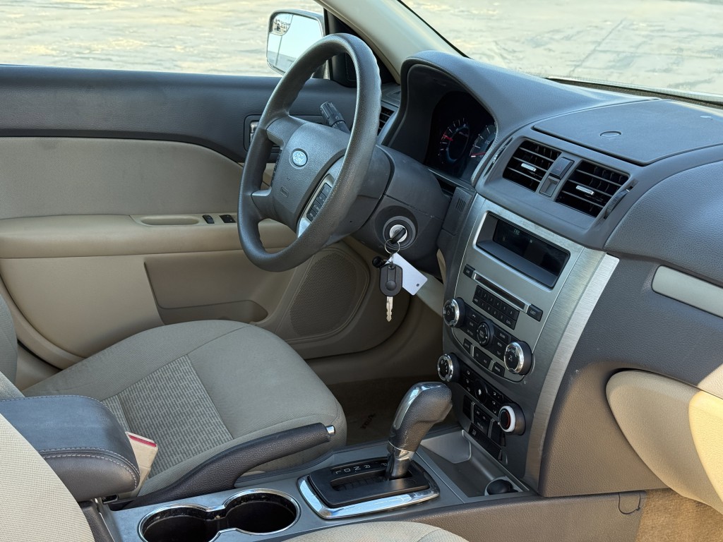 2011 Ford Fusion Image 13