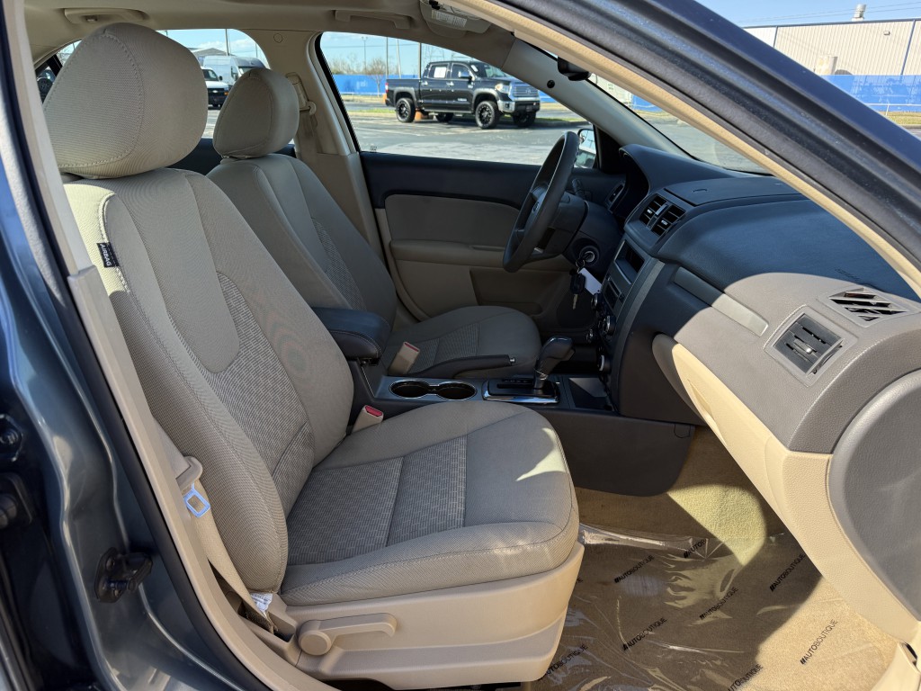 2011 Ford Fusion Image 26