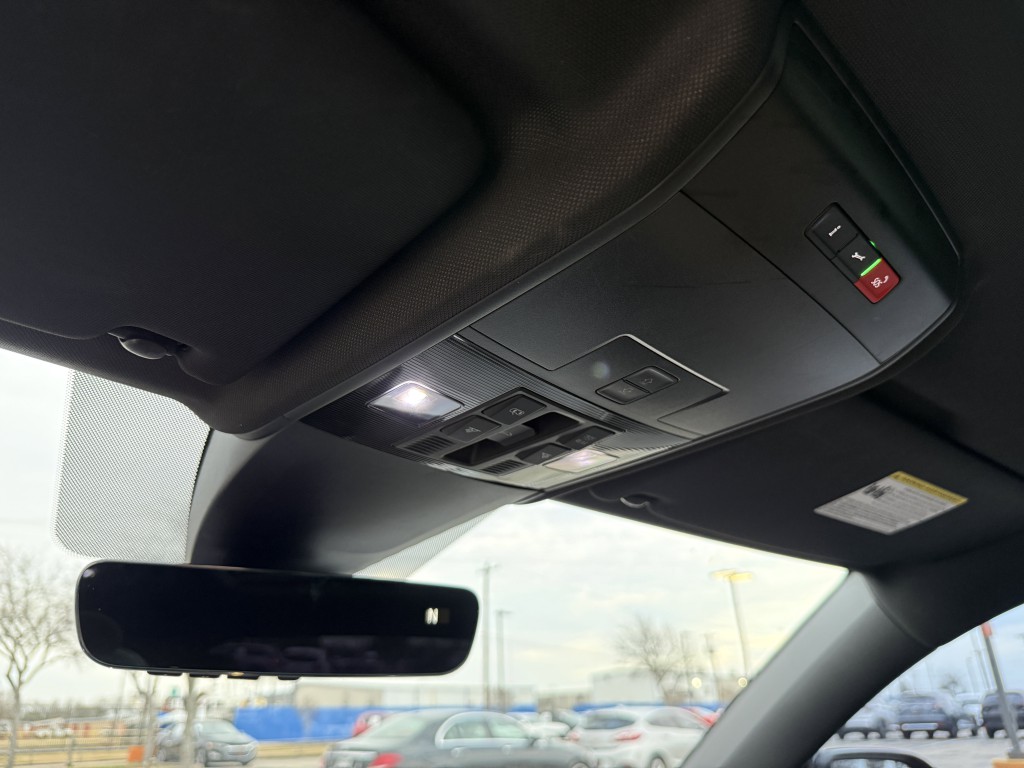 2022 Volkswagen Atlas Cross Sport Image 30