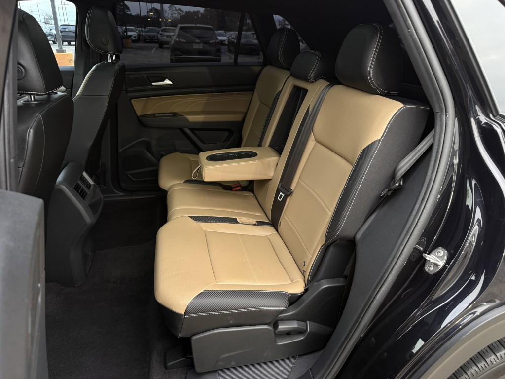 2022 Volkswagen Atlas Cross Sport Image 33