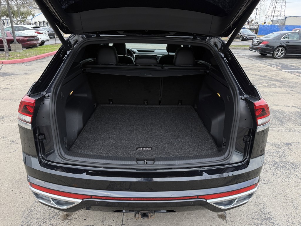 2022 Volkswagen Atlas Cross Sport Image 35