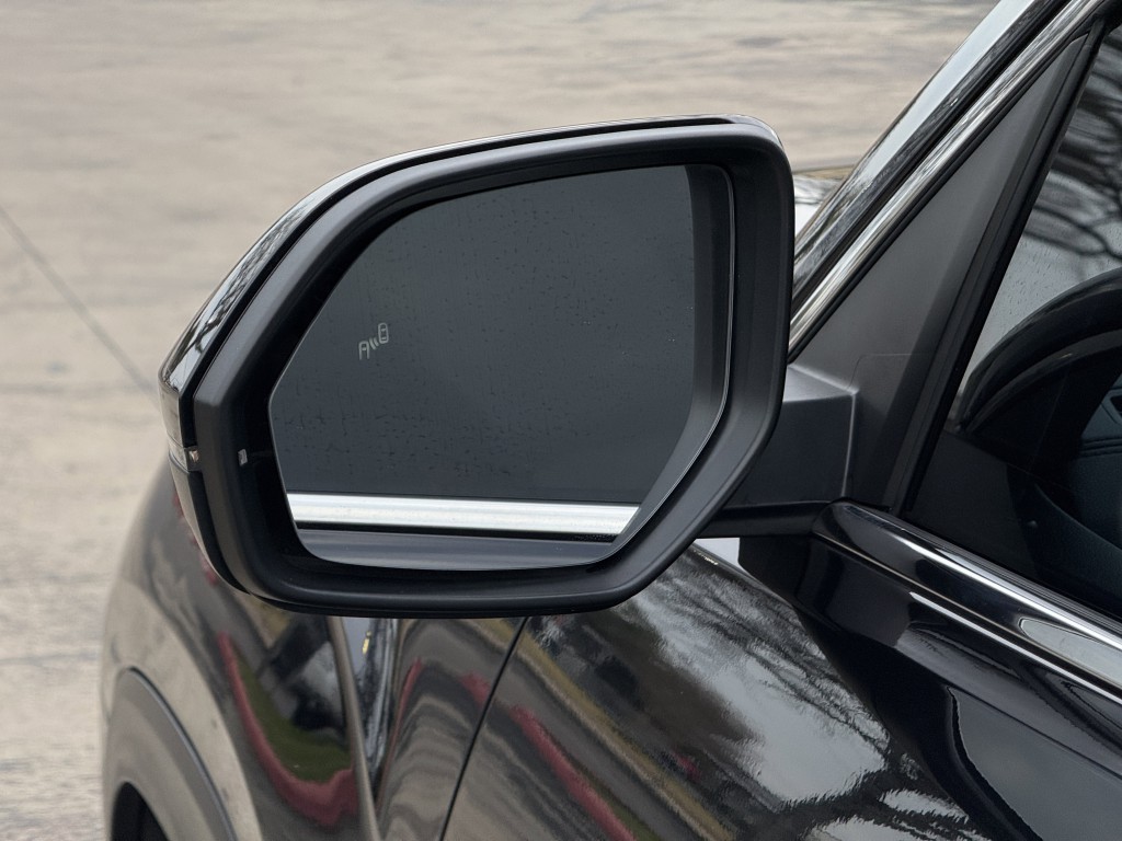 2022 Volkswagen Atlas Cross Sport Image 13