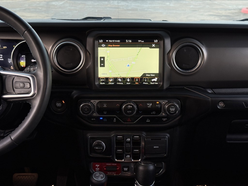 2023 Jeep Wrangler Image 26