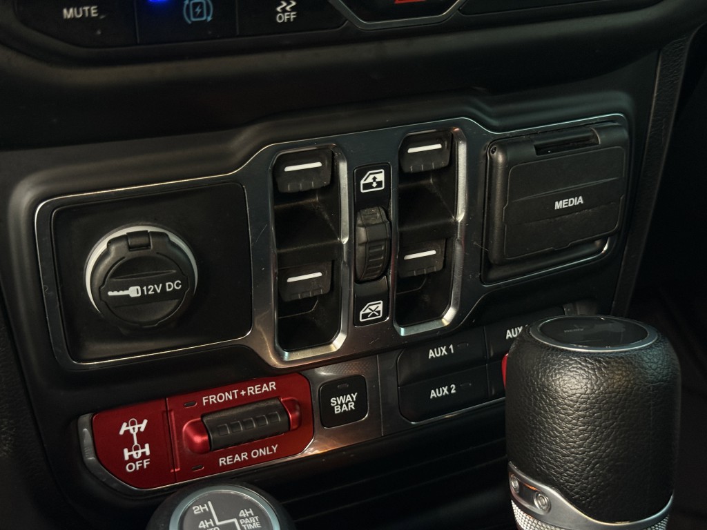 2023 Jeep Wrangler Image 27