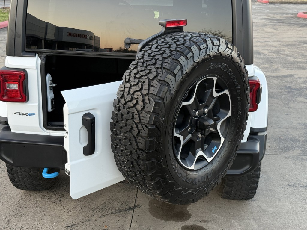 2023 Jeep Wrangler Image 35