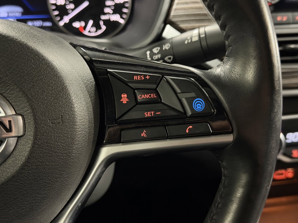 2019 Nissan Altima Image 17