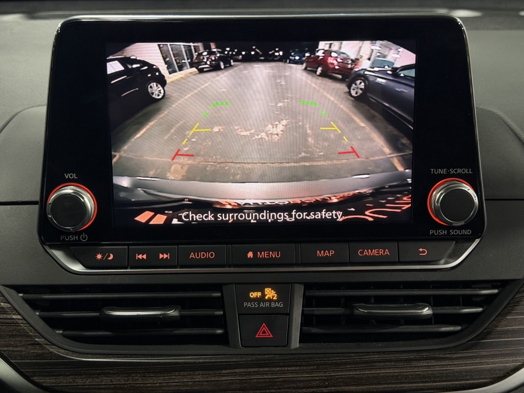 2019 Nissan Altima Image 21