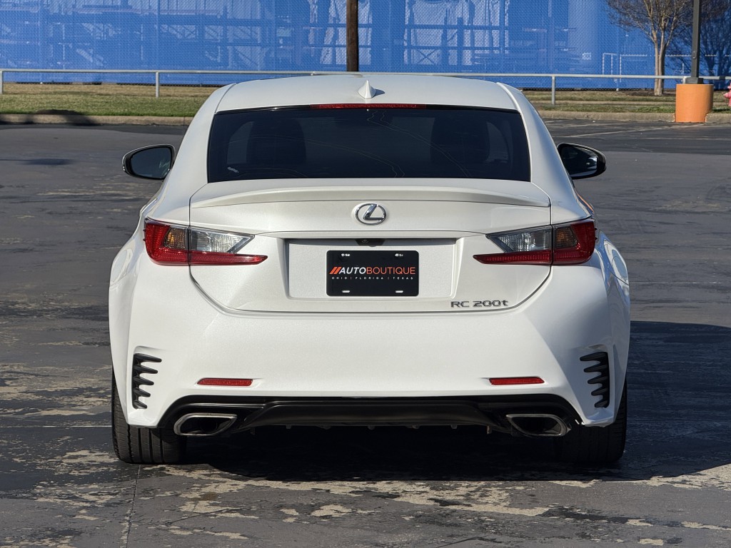2017 Lexus RC Image 8