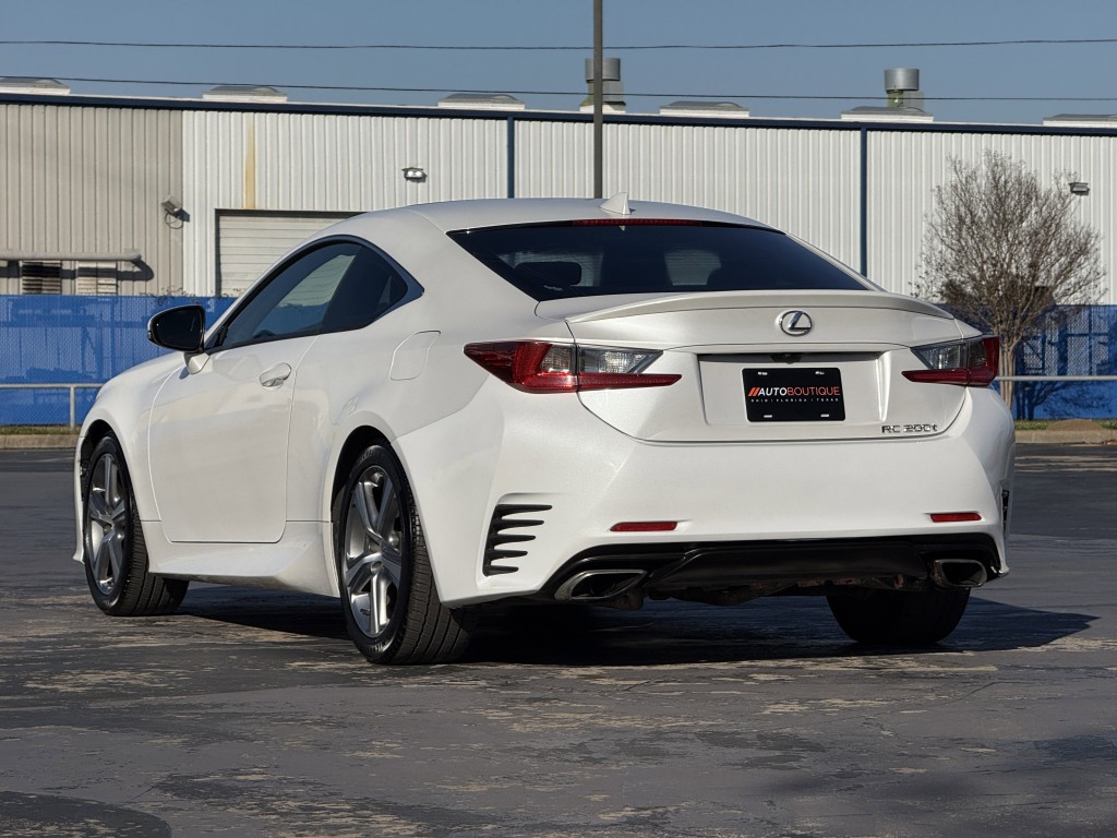 2017 Lexus RC Image 9