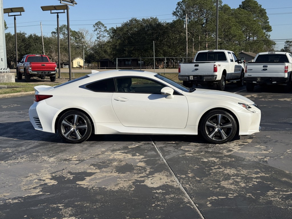 2017 Lexus RC Image 11