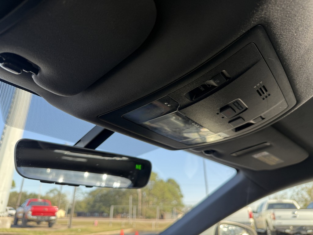 2017 Lexus RC Image 30