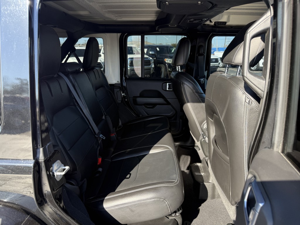 2021 Jeep Wrangler Image 30