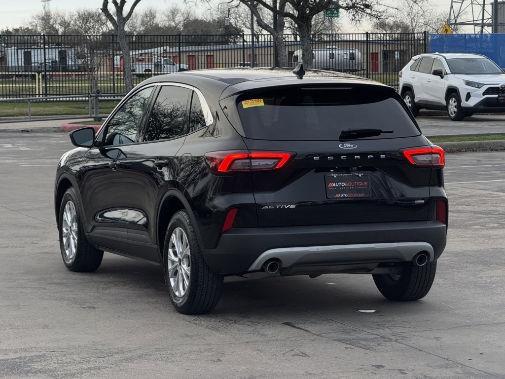 2023 Ford Escape Image 9