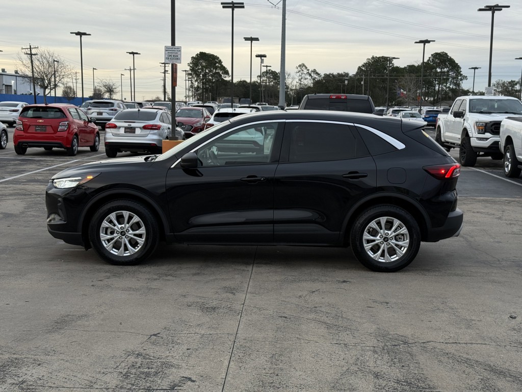 2023 Ford Escape Image 11