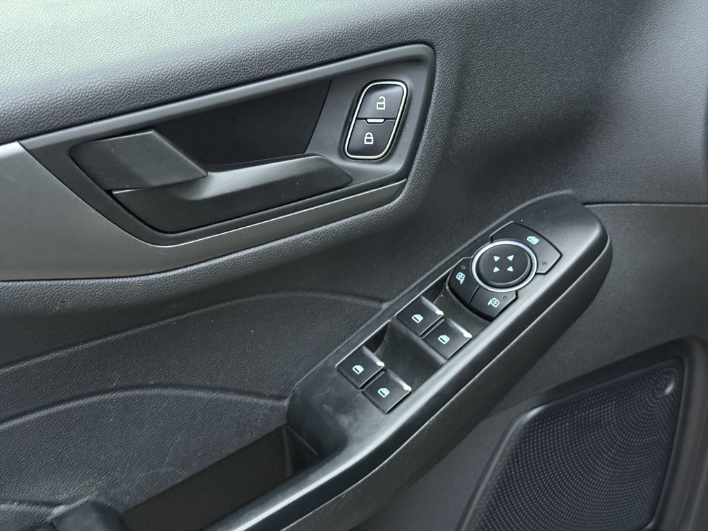 2023 Ford Escape Image 25