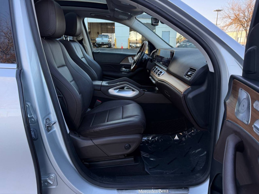 2021 Mercedes-Benz GLE-Class Image 32