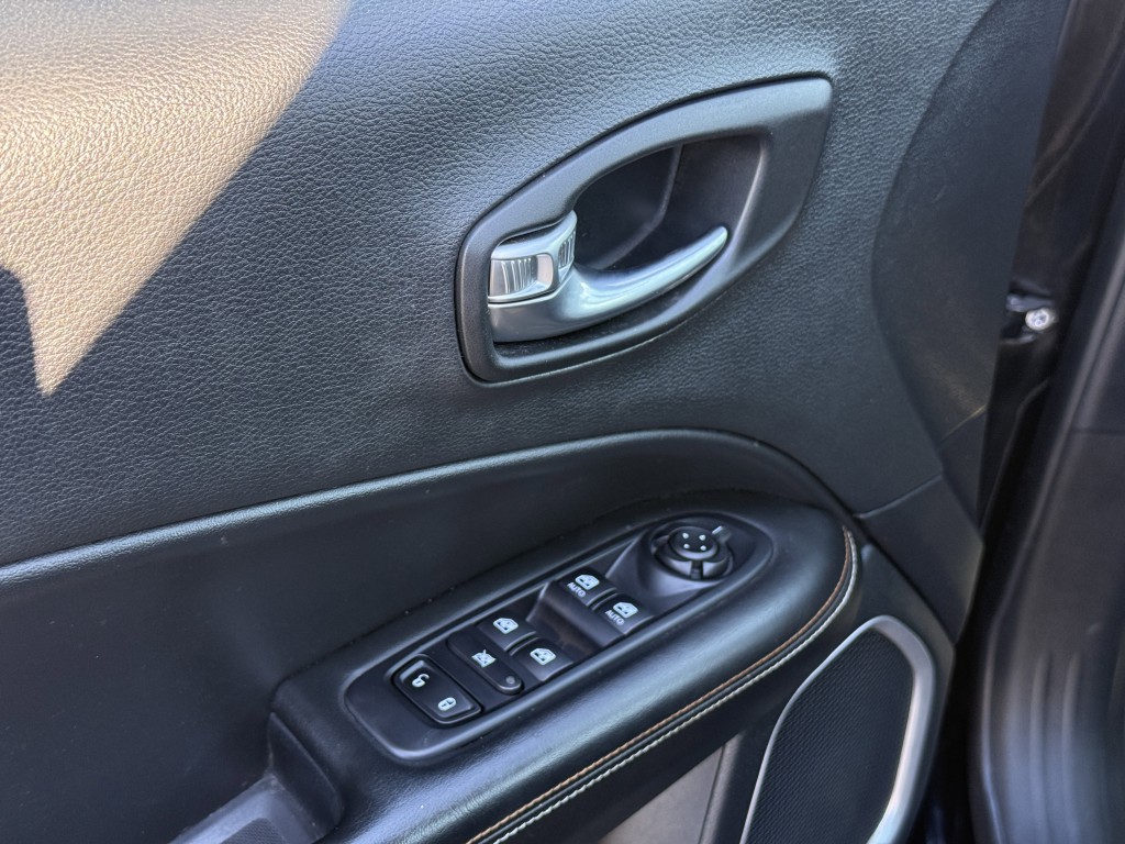 2020 Jeep Compass Image 23