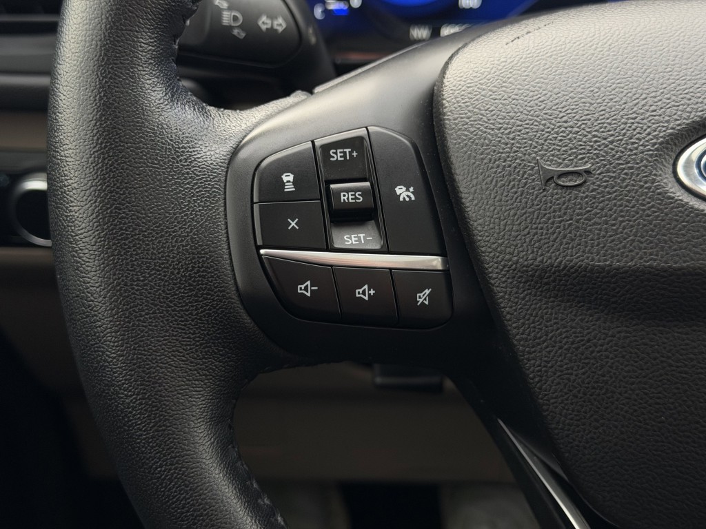 2020 Ford Escape Image 16