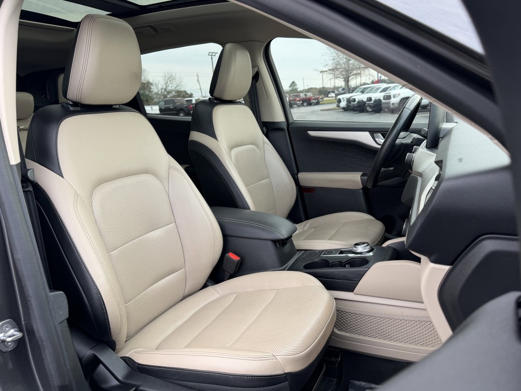 2020 Ford Escape Image 24