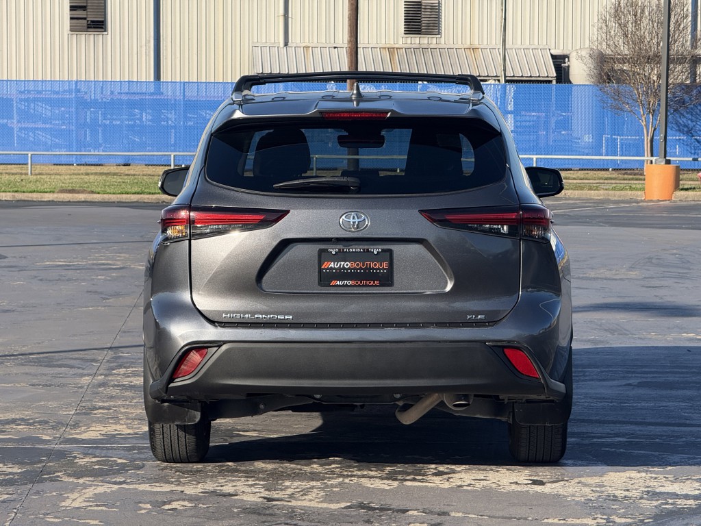 2024 Toyota Highlander Image 8