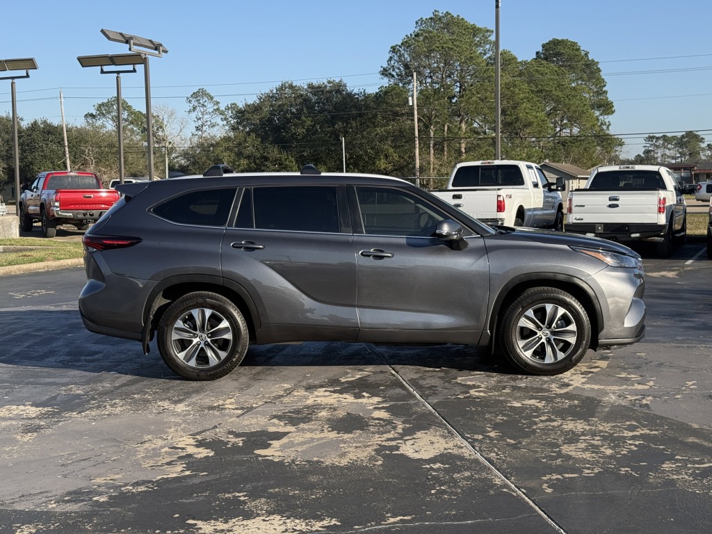 2024 Toyota Highlander Image 11