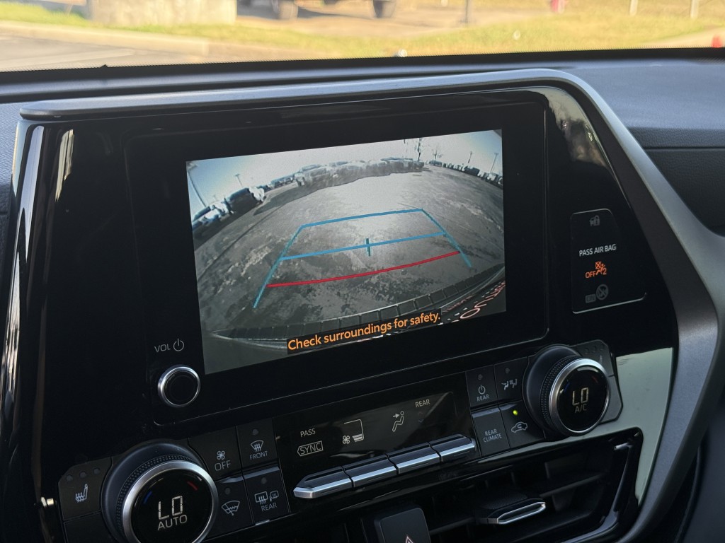 2024 Toyota Highlander Image 23