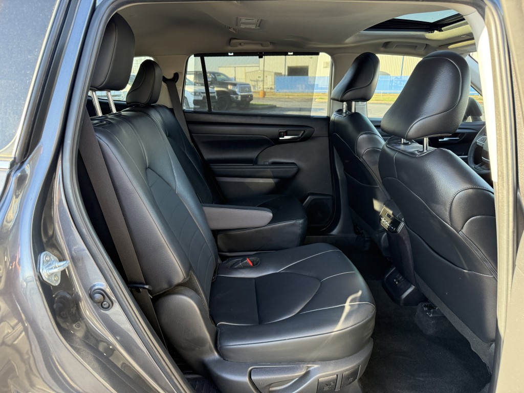 2024 Toyota Highlander Image 31