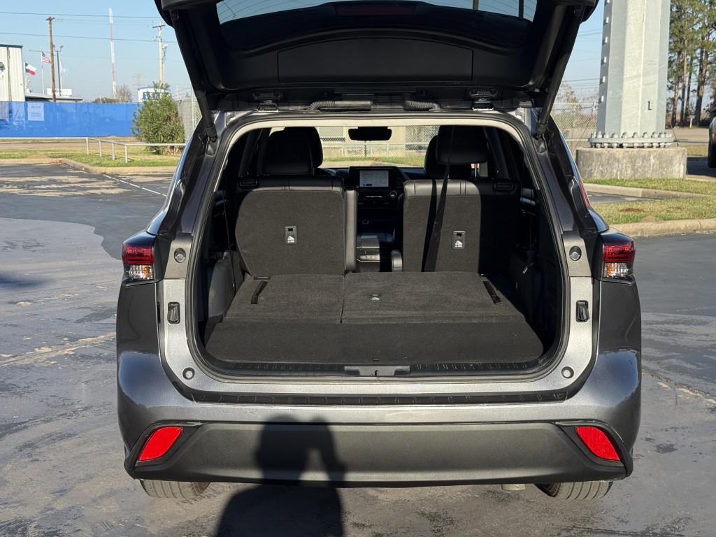2024 Toyota Highlander Image 36