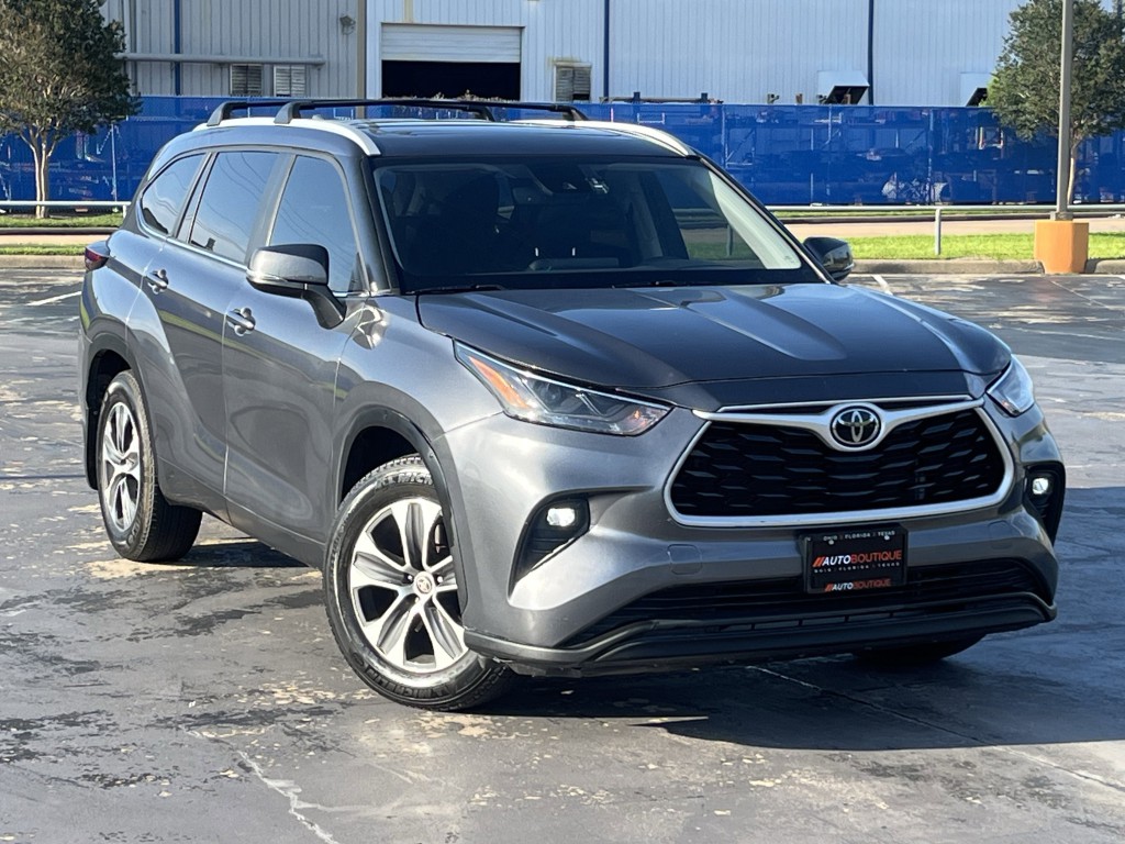 2024 Toyota Highlander Image 3