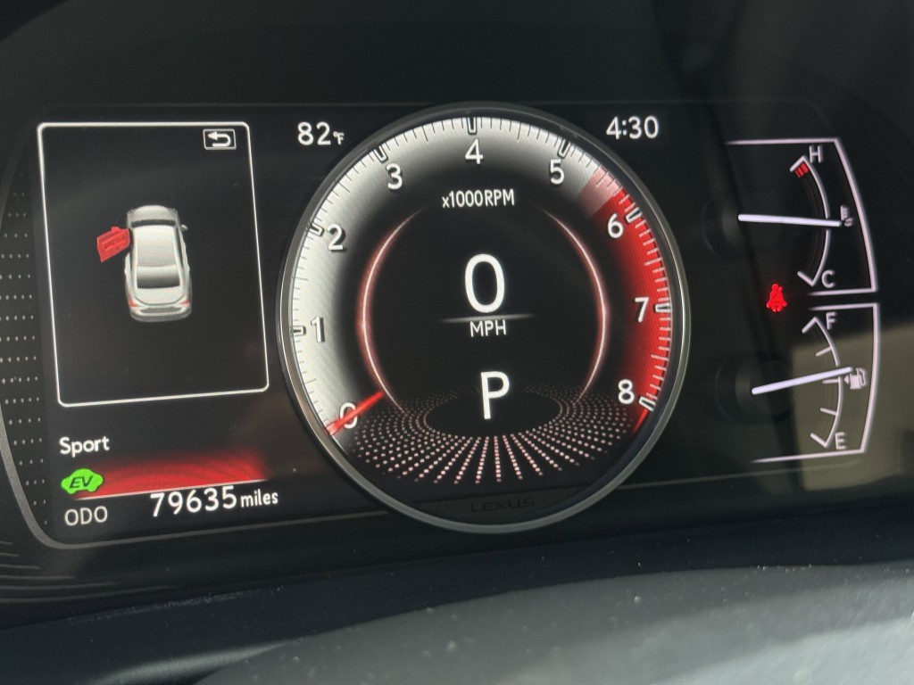 2020 Lexus ES Image 25