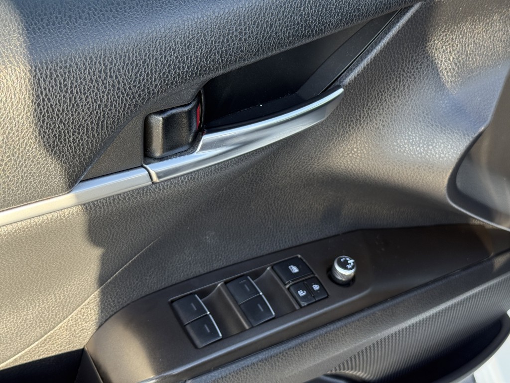 2023 Toyota Camry Image 27