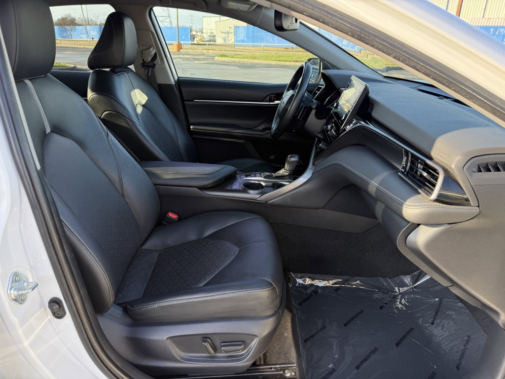 2023 Toyota Camry Image 31