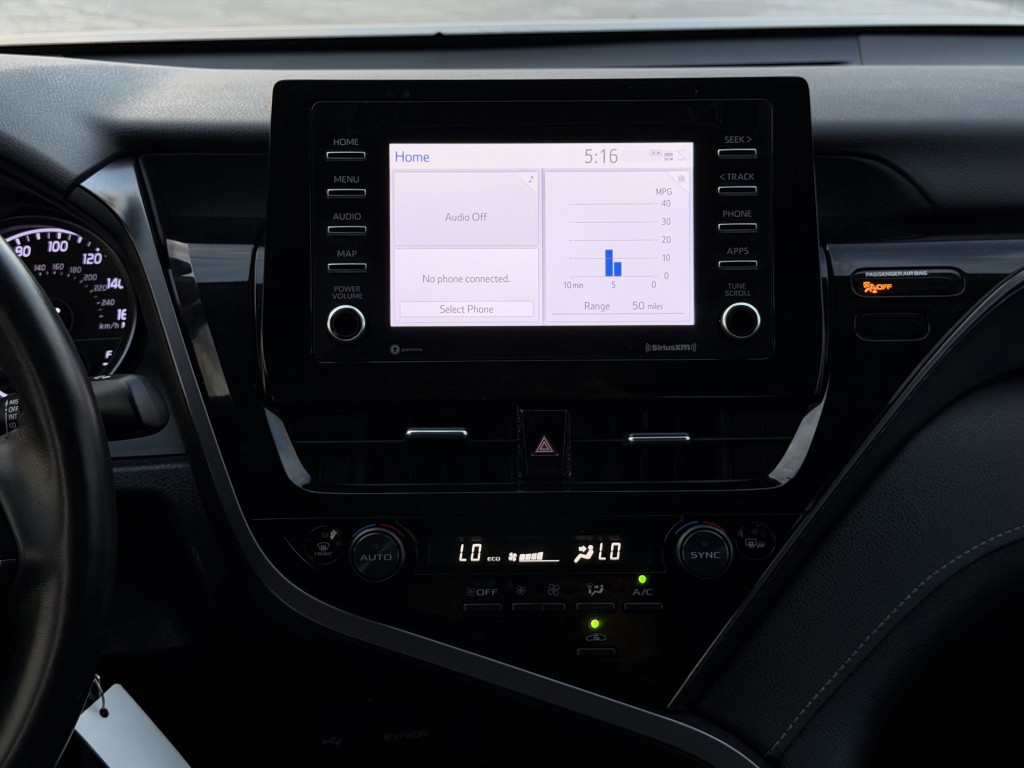 2024 Toyota Camry Image 19