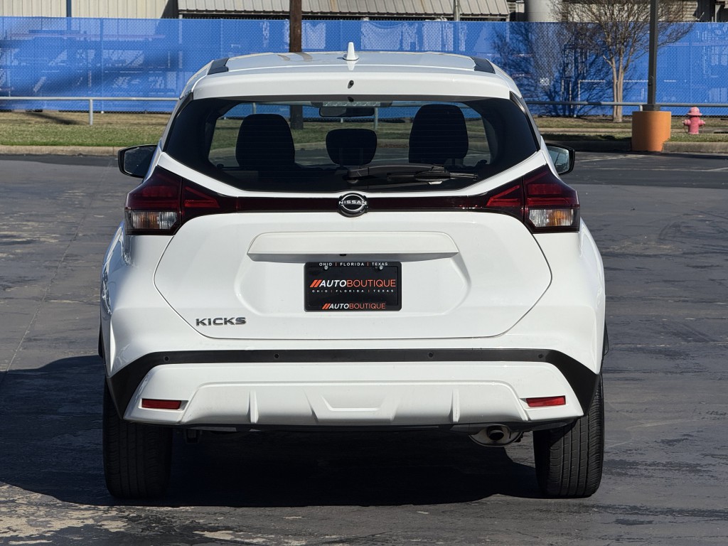 2022 Nissan Kicks Image 8