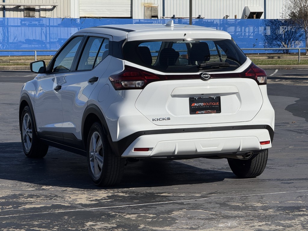 2022 Nissan Kicks Image 9