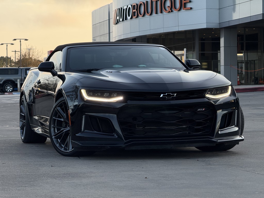 2022 Chevrolet Camaro Image 3