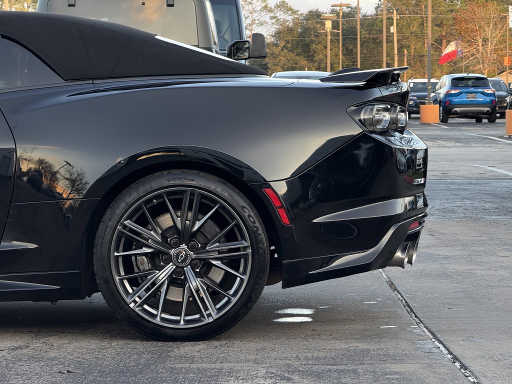 2022 Chevrolet Camaro Image 13